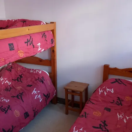 Chalet Peyranere Hostel *