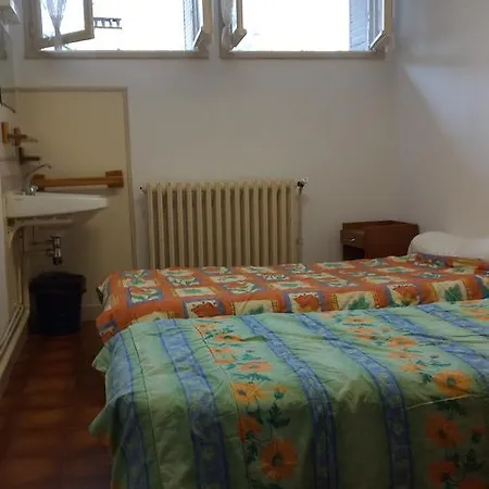 旅馆 Chalet Peyranere 科特雷